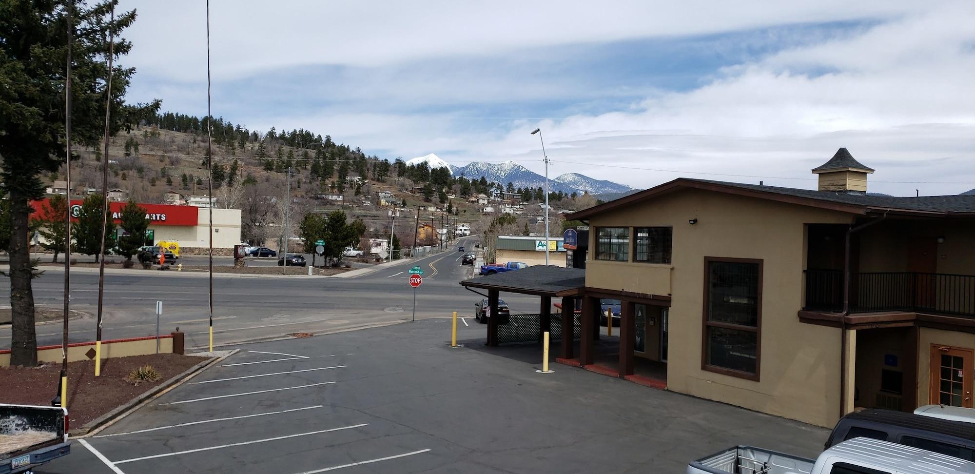 Howard Johnson By Wyndham Flagstaff University West Motel Exterior photo